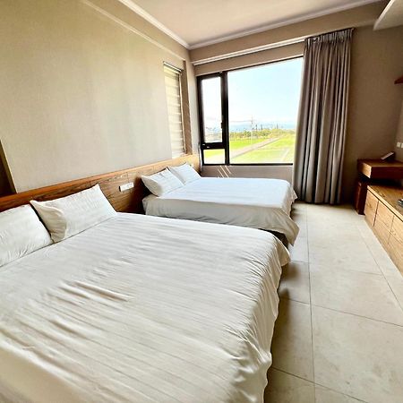 Xin Yi Bed and Breakfast Wujie Zhen Exteriör bild