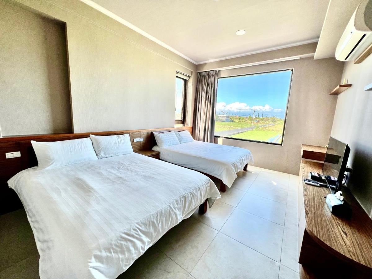 Xin Yi Bed and Breakfast Wujie Zhen Exteriör bild