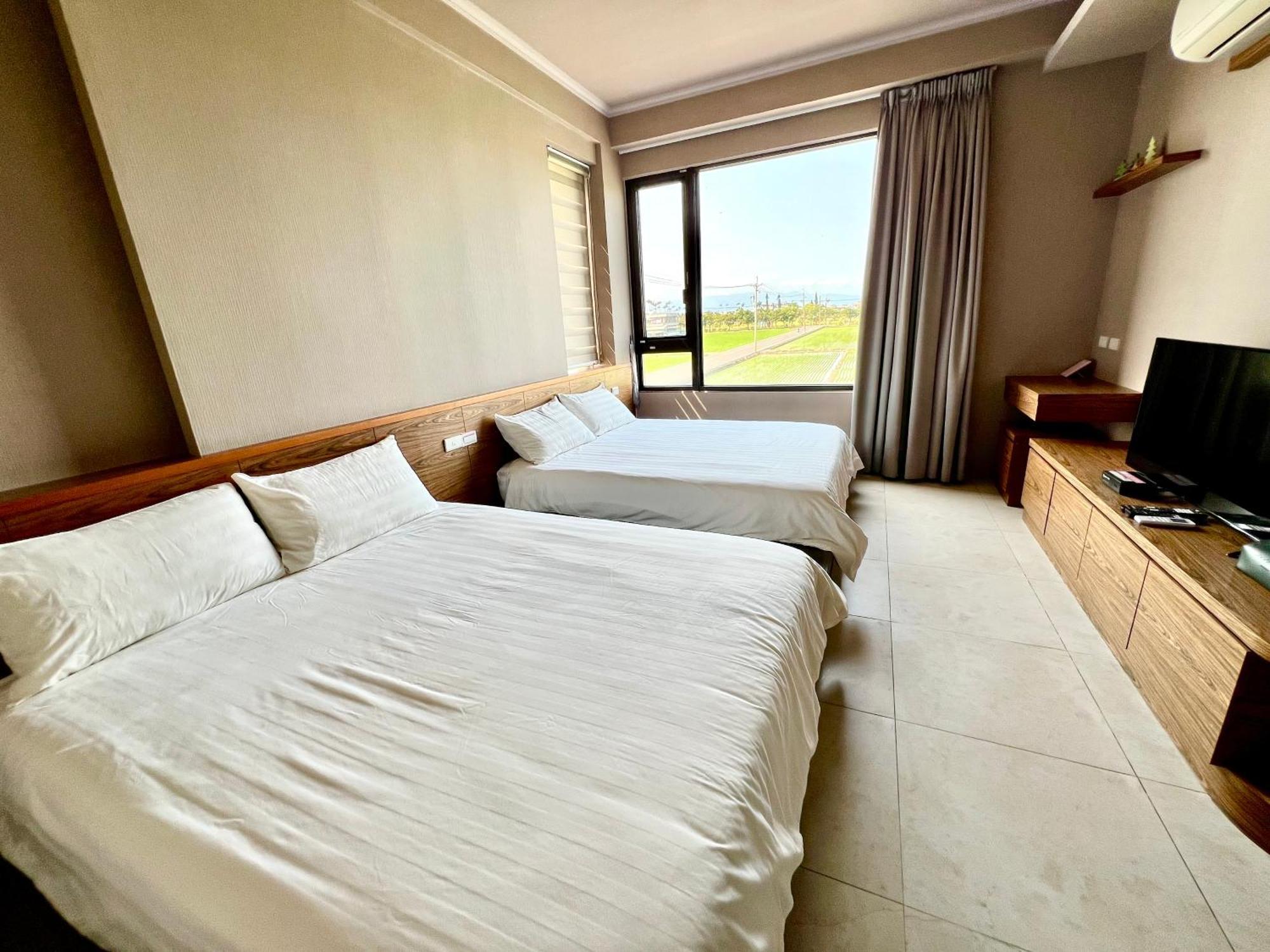 Xin Yi Bed and Breakfast Wujie Zhen Exteriör bild